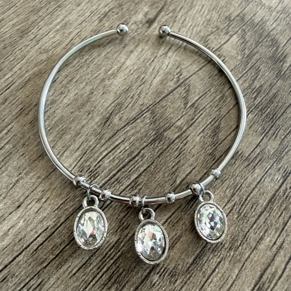 Paparazzi “Sparkling Splendor” White Bangle Bracelet